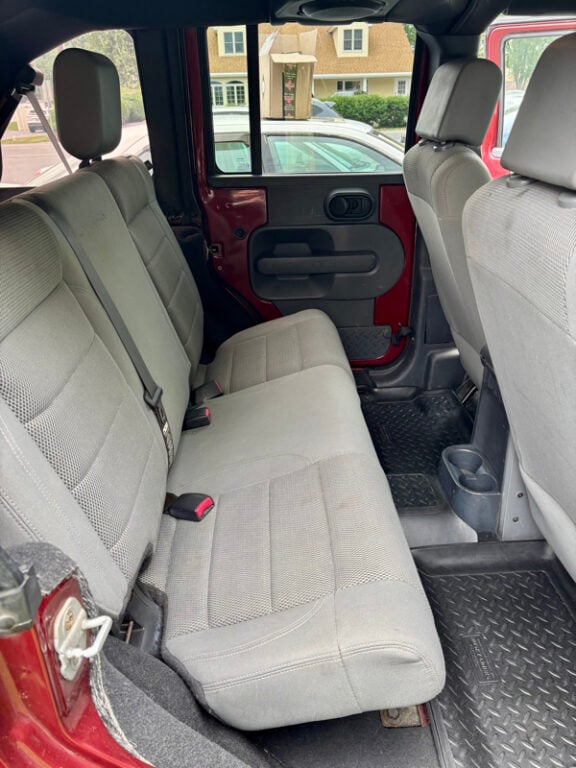 2007 Jeep Wrangler Unlimited Sahara - Photo 10