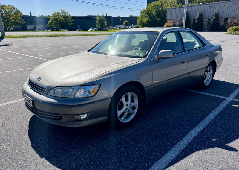 2000 Lexus ES 300 - Photo 6